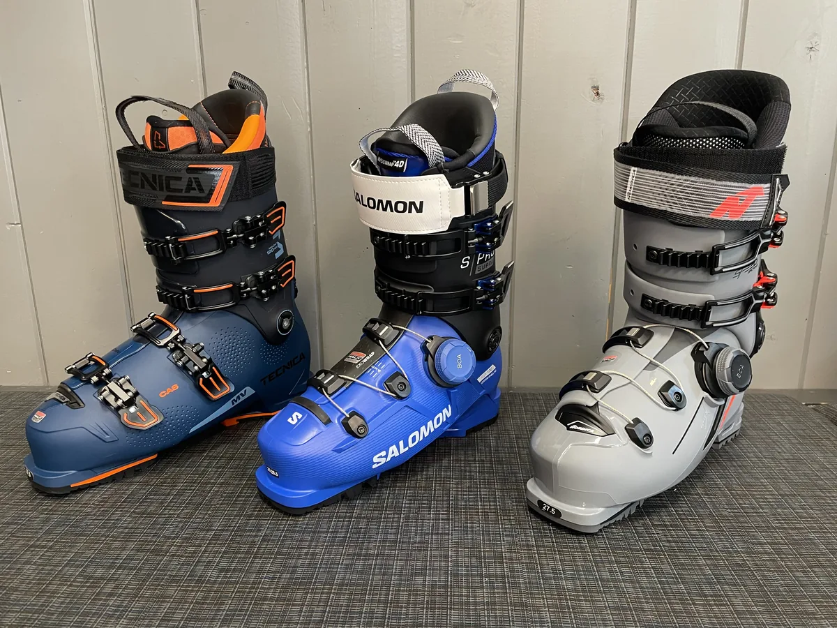 Men&rsquo;s ski boots at Le Ski Mastery: Tecnica, Salomon, and Nordica